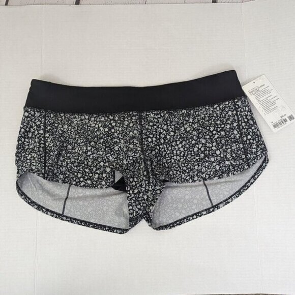 Lululemon Speed Up Low Rise Short 2.5" Venture Floral Alpine White Black 14 NWT - Picture 4 of 7